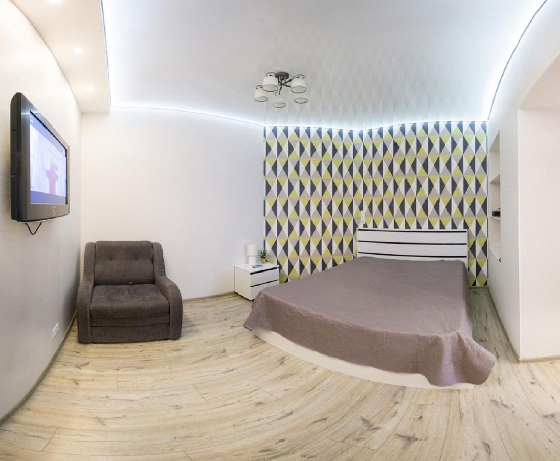 Modern Apartments In The Centre - Kuznechna Str. 26/4 Kharkiv Exterior photo