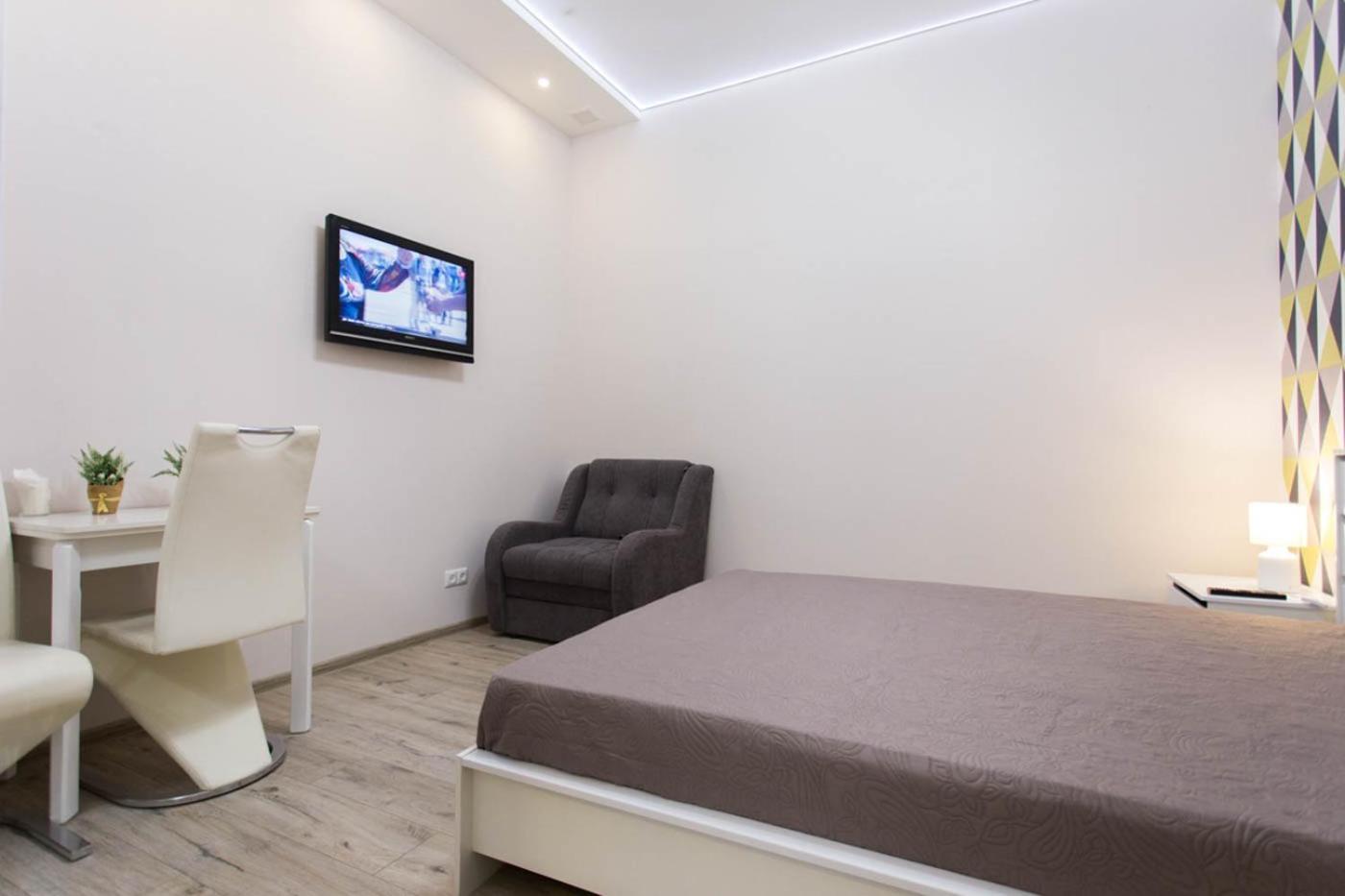 Modern Apartments In The Centre - Kuznechna Str. 26/4 Kharkiv Room photo